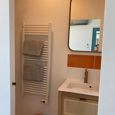 فندق مبيت وإفطار Les Du Phare - 3 3*